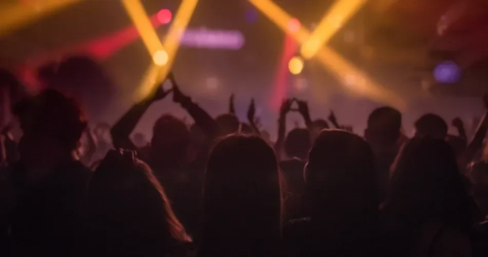 Best Nightlife in Monterey: Top Bars, Live Music & Evening Entertainment
