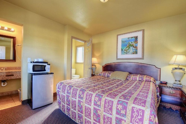 Bayside Inn image 41